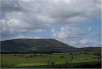 pendle_from_noggarth.jpg (52144 bytes)