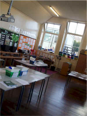 62.Miss Drake's classroom.jpg (156274 bytes)